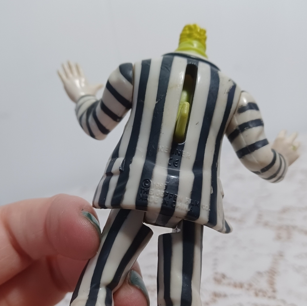 Beetlejuice Vintage Action Figure - Picture 8 of 10